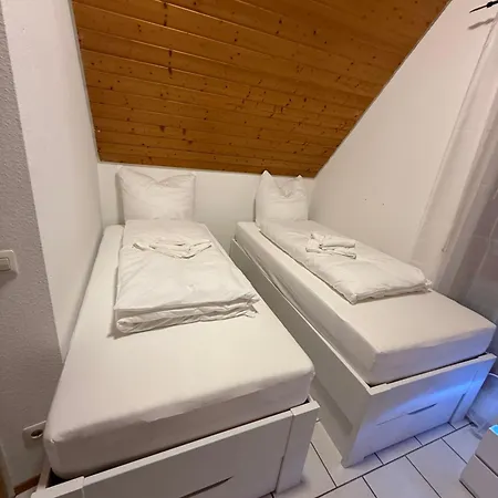 Apisha 4 Apartment *