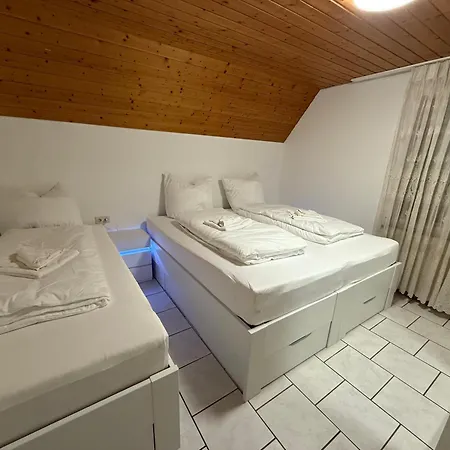 Apartment Apisha 4 *